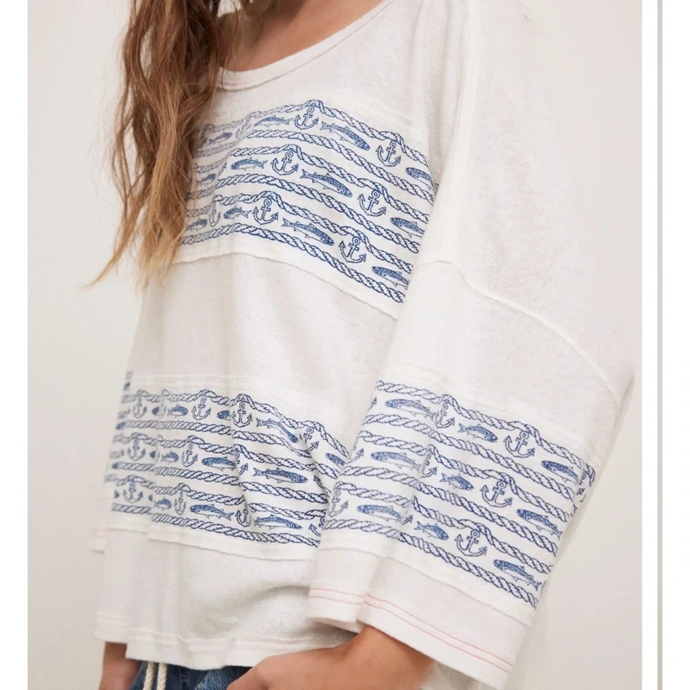 FREE PEOPLE HIGH SEAS TOP LARGE WHITE BLUE COMBO - Picture 2 of 4